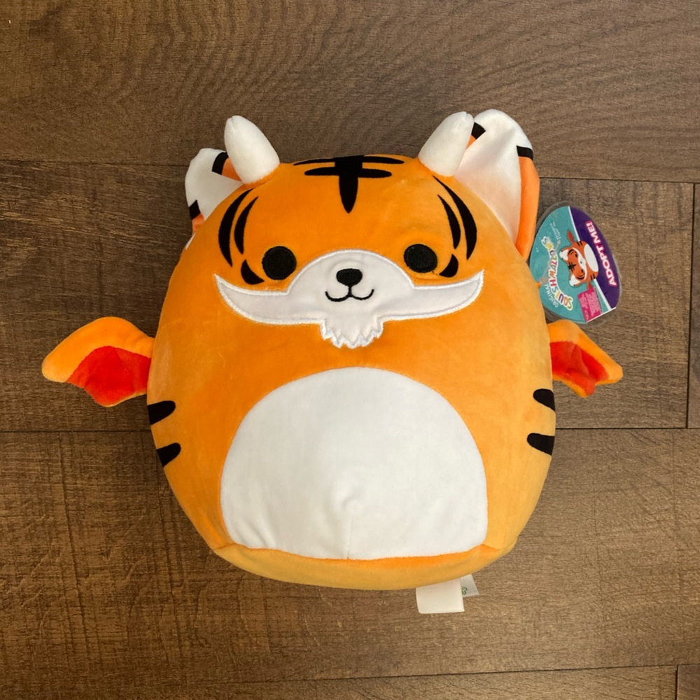 Squishmallows Adopt Me! Winged Tiger 8” Plush NWT Roblox Collector Gamer Kawaii